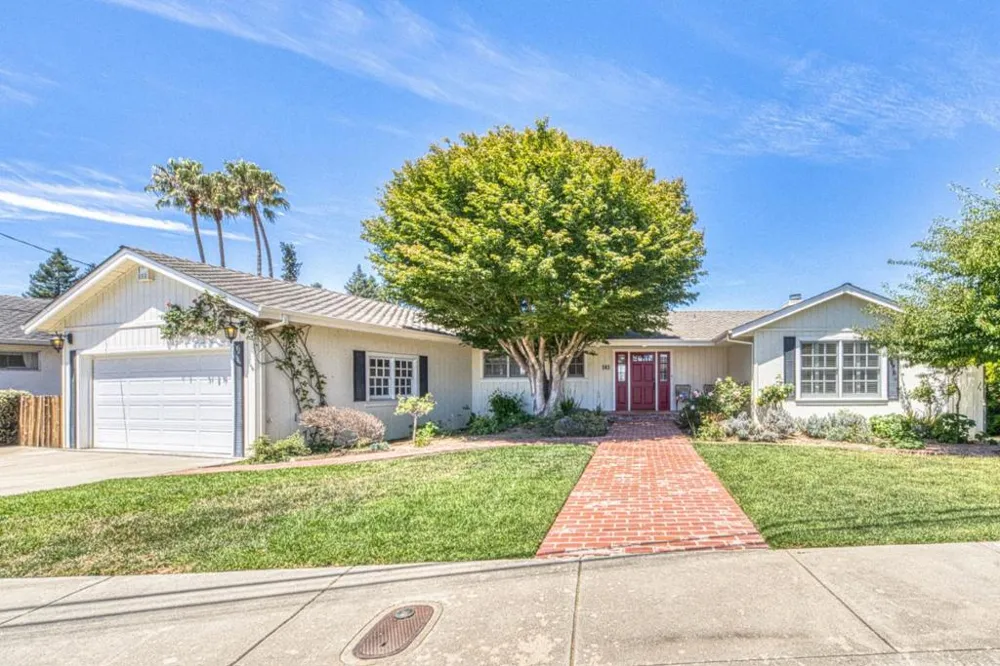 141 Cutter Drive Watsonville, CA 95076