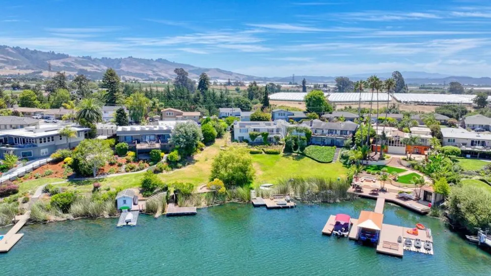 141 Cutter Drive Watsonville, CA 95076