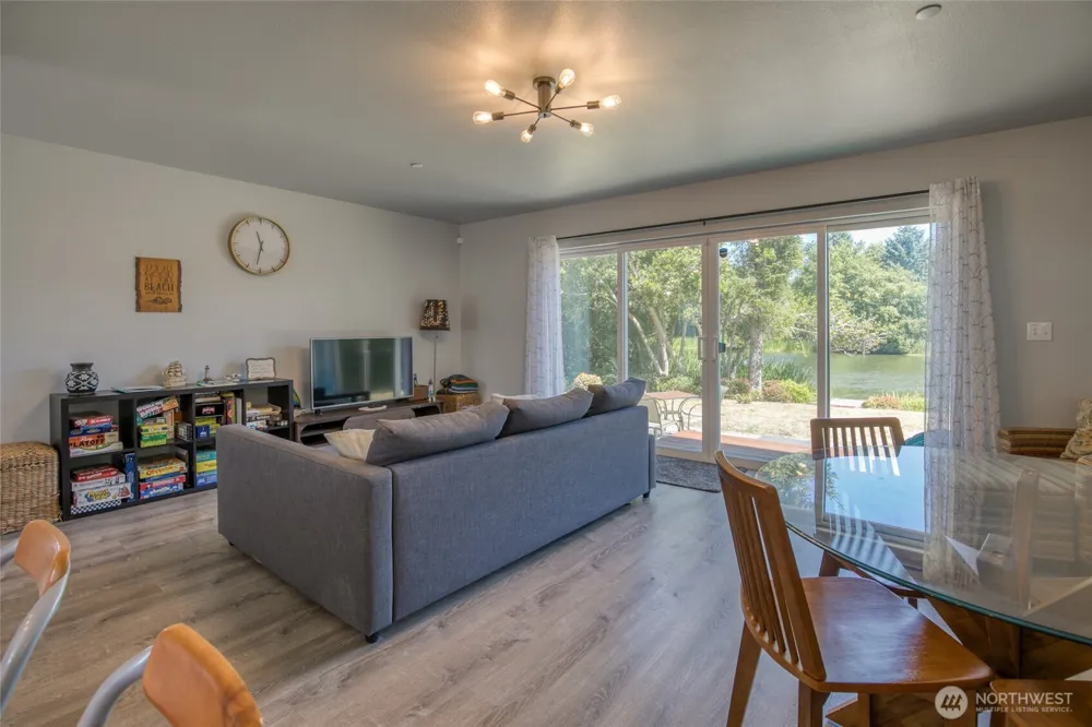 998 Point Brown Avenue SE Ocean Shores, WA 98569