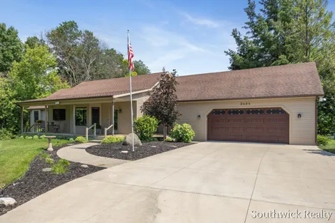 2484 Shadow Lake Court NE
