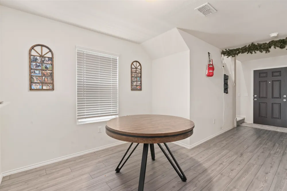 7016 Calshot Road Pilot Point, TX 76258