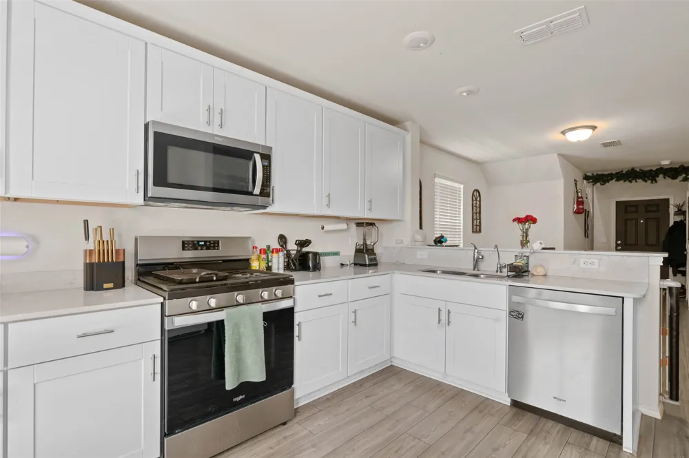7016 Calshot Road Pilot Point, TX 76258