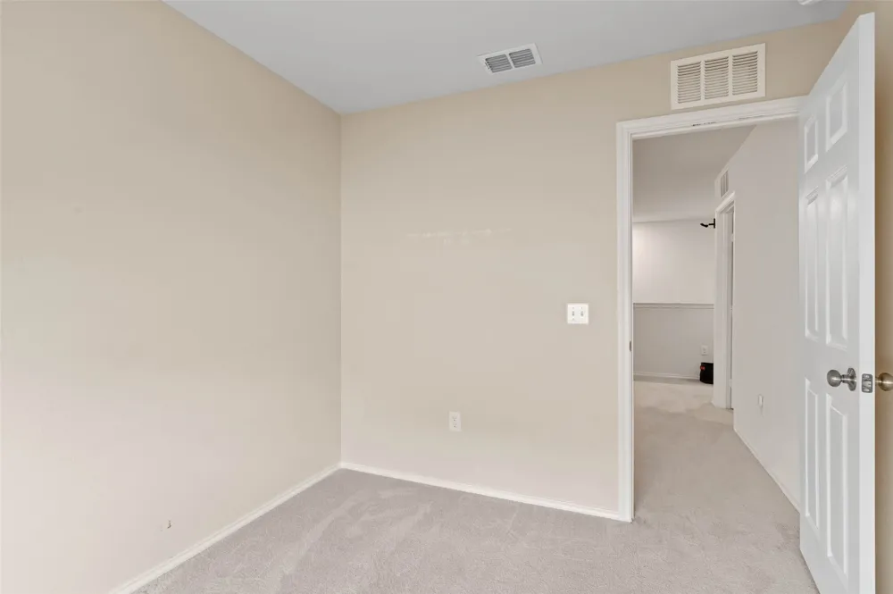 7016 Calshot Road Pilot Point, TX 76258