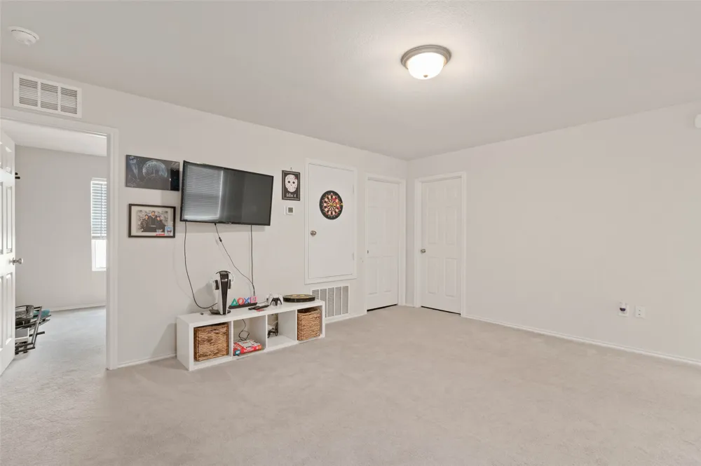 7016 Calshot Road Pilot Point, TX 76258