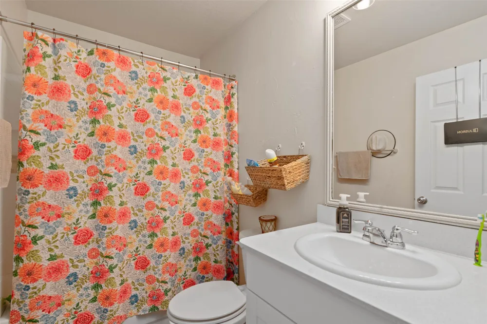 7016 Calshot Road Pilot Point, TX 76258