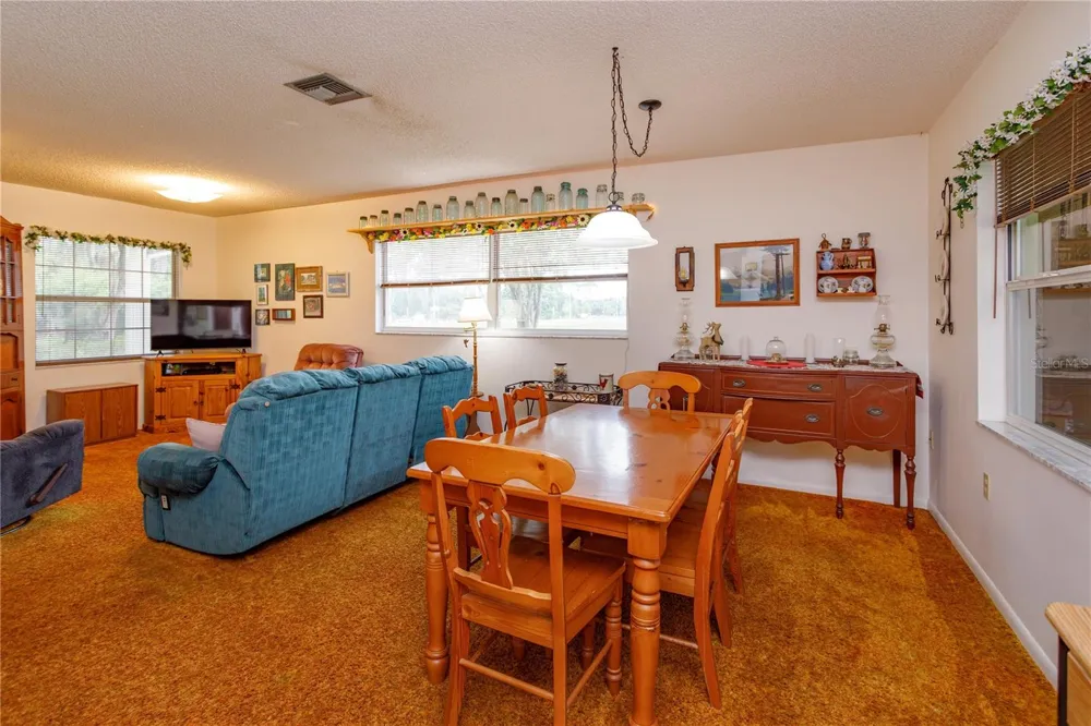 1909 LAKEWOOD AVENUE Ocoee, FL 34761