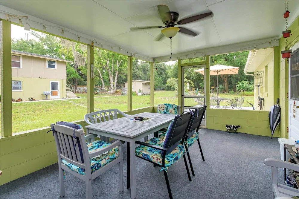 1909 LAKEWOOD AVENUE Ocoee, FL 34761