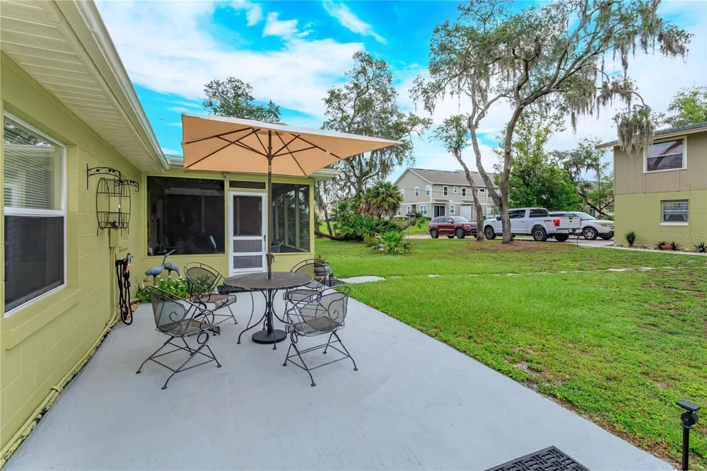 1909 LAKEWOOD AVENUE Ocoee, FL 34761