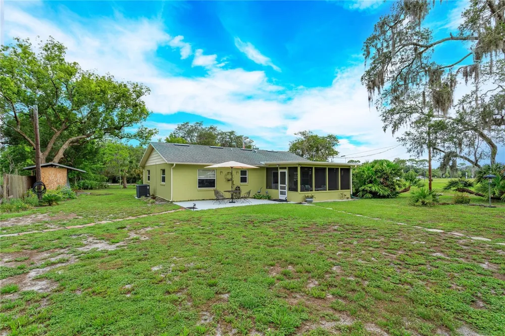 1909 LAKEWOOD AVENUE Ocoee, FL 34761