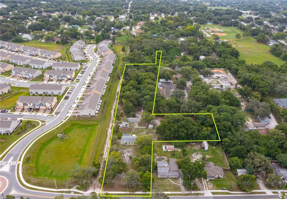 1909 LAKEWOOD AVENUE Ocoee, FL 34761