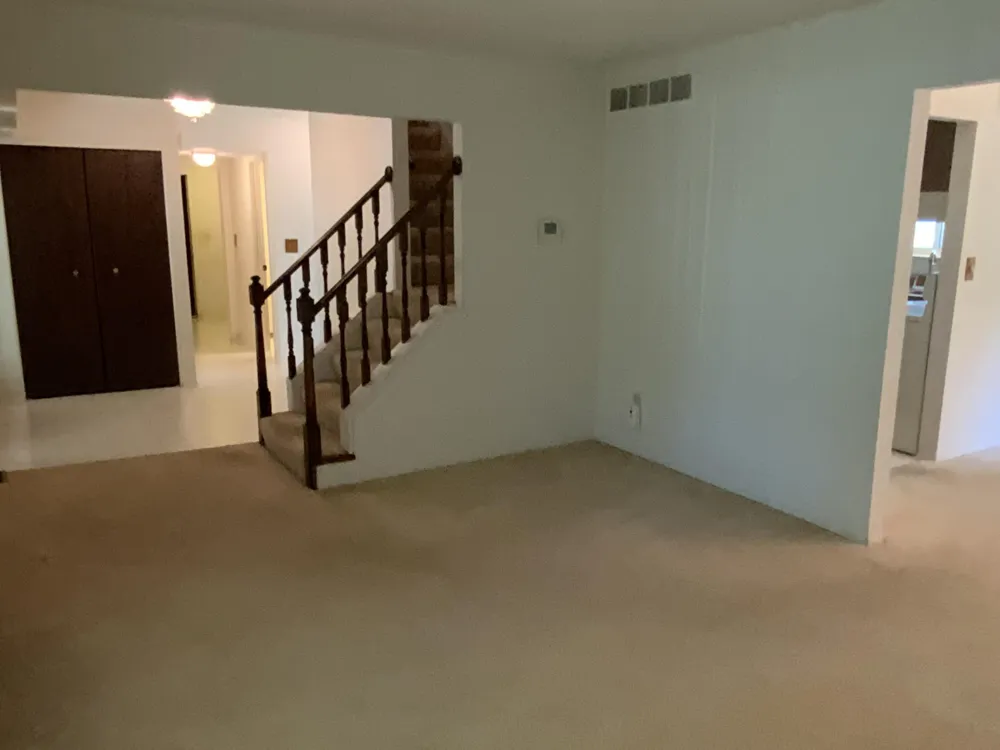 359 Old Creek Drive Saline City, MI 48176