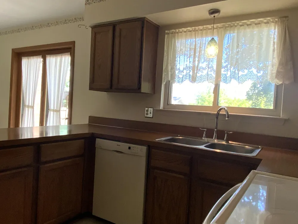 359 Old Creek Drive Saline City, MI 48176