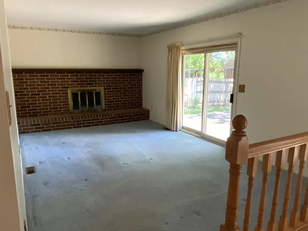 359 Old Creek Drive Saline City, MI 48176