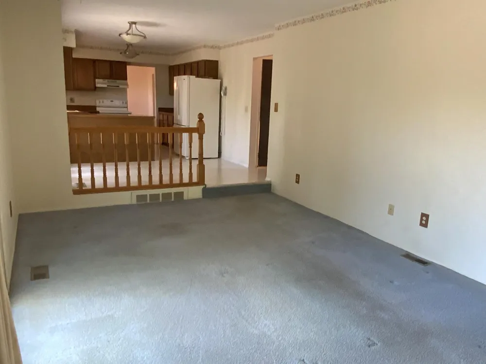 359 Old Creek Drive Saline City, MI 48176