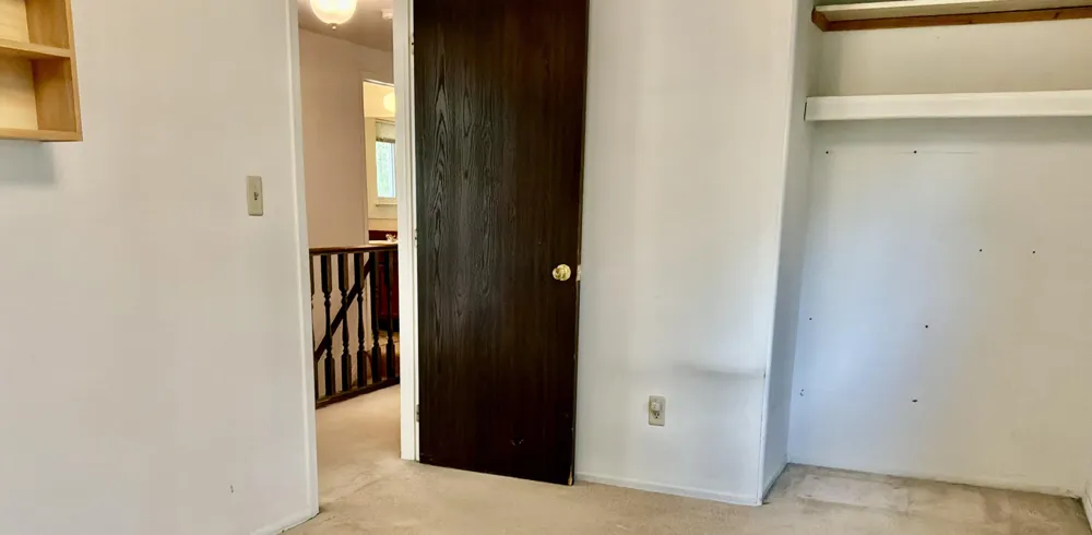 359 Old Creek Drive Saline City, MI 48176