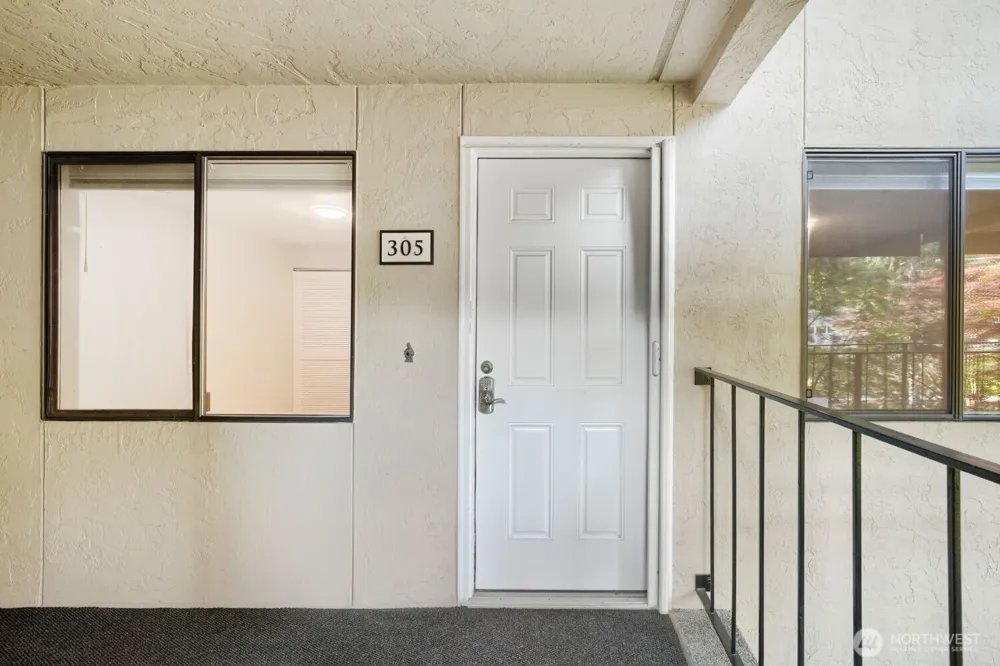3100 W Commodore Way #305 Seattle, WA 98199