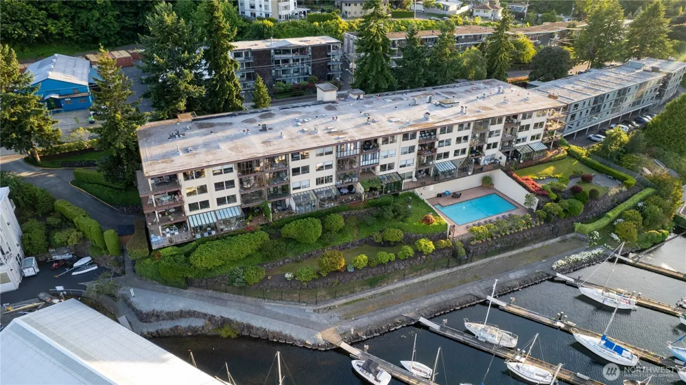 3100 W Commodore Way #305 Seattle, WA 98199