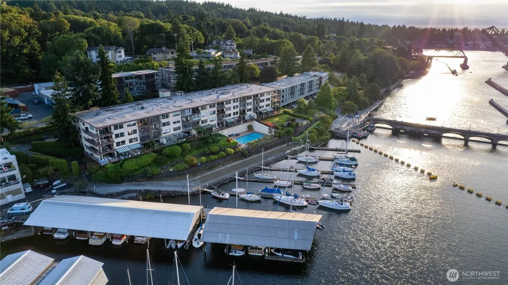 3100 W Commodore Way #305 Seattle, WA 98199