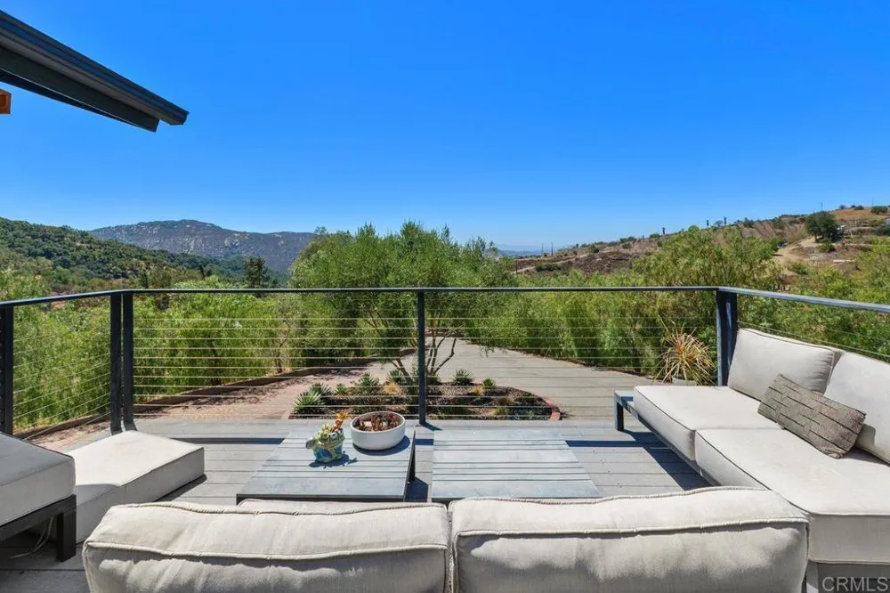 10483 Couser Way Valley Center, CA 92082
