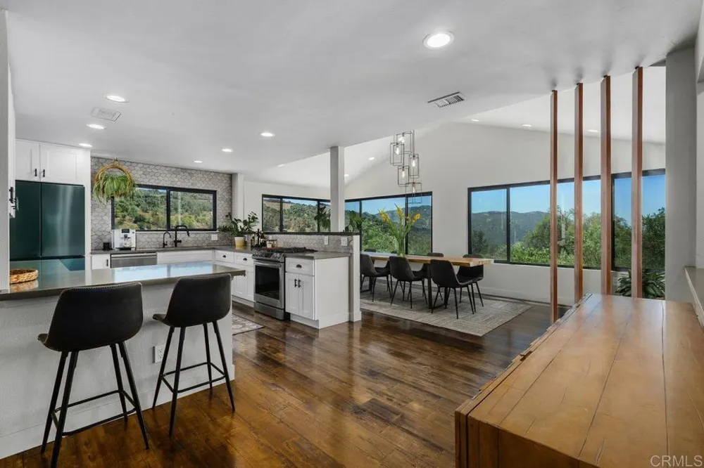 10483 Couser Way Valley Center, CA 92082