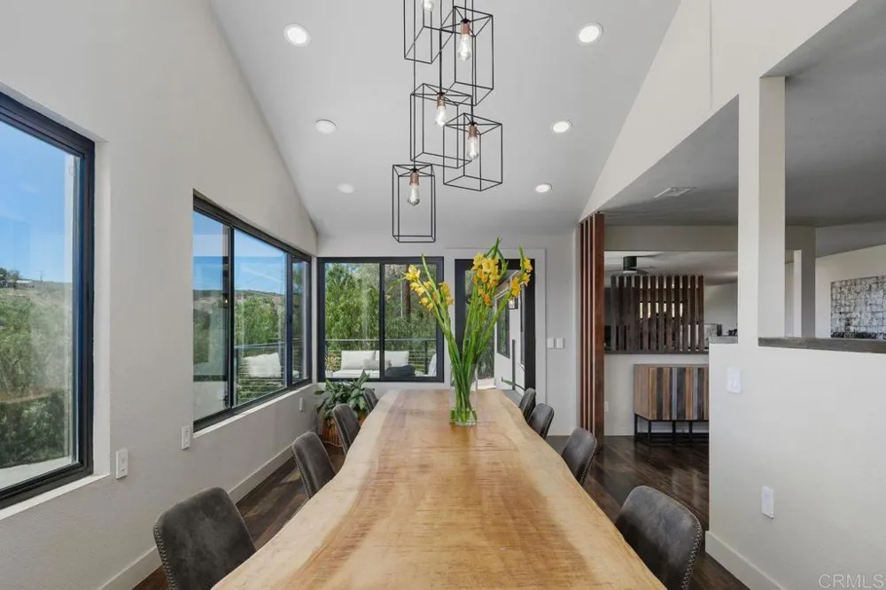 10483 Couser Way Valley Center, CA 92082