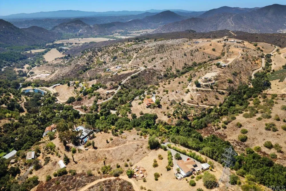 10483 Couser Way Valley Center, CA 92082