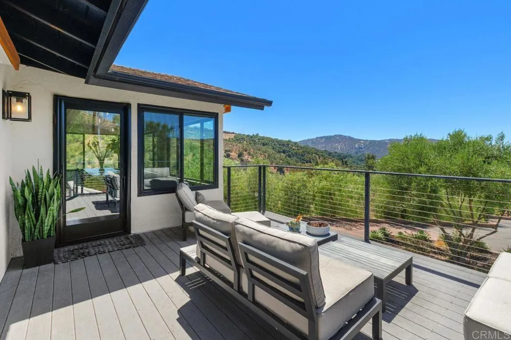 10483 Couser Way Valley Center, CA 92082