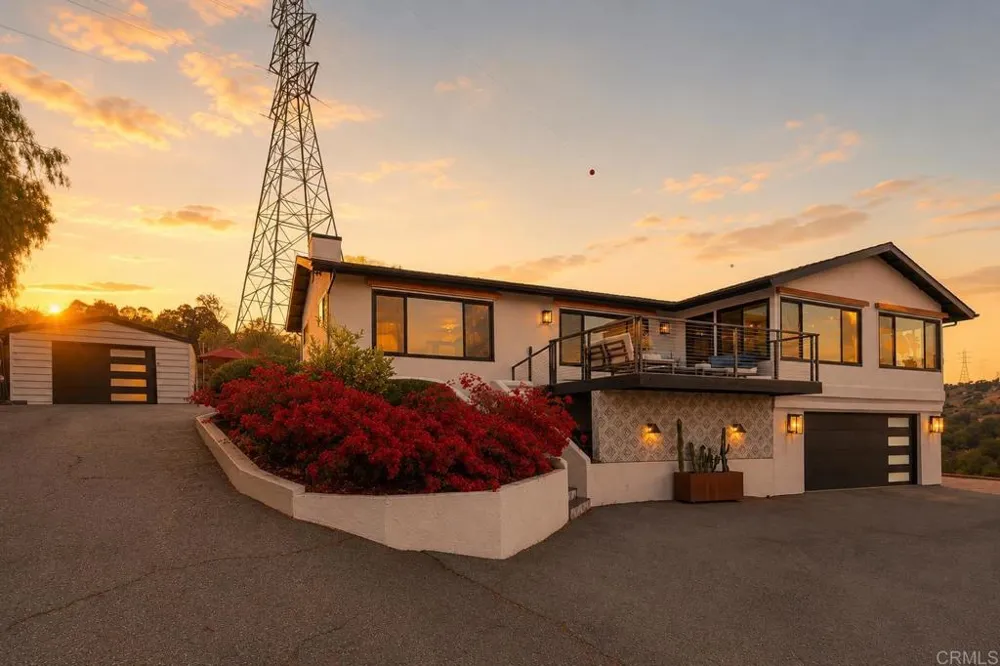 10483 Couser Way Valley Center, CA 92082