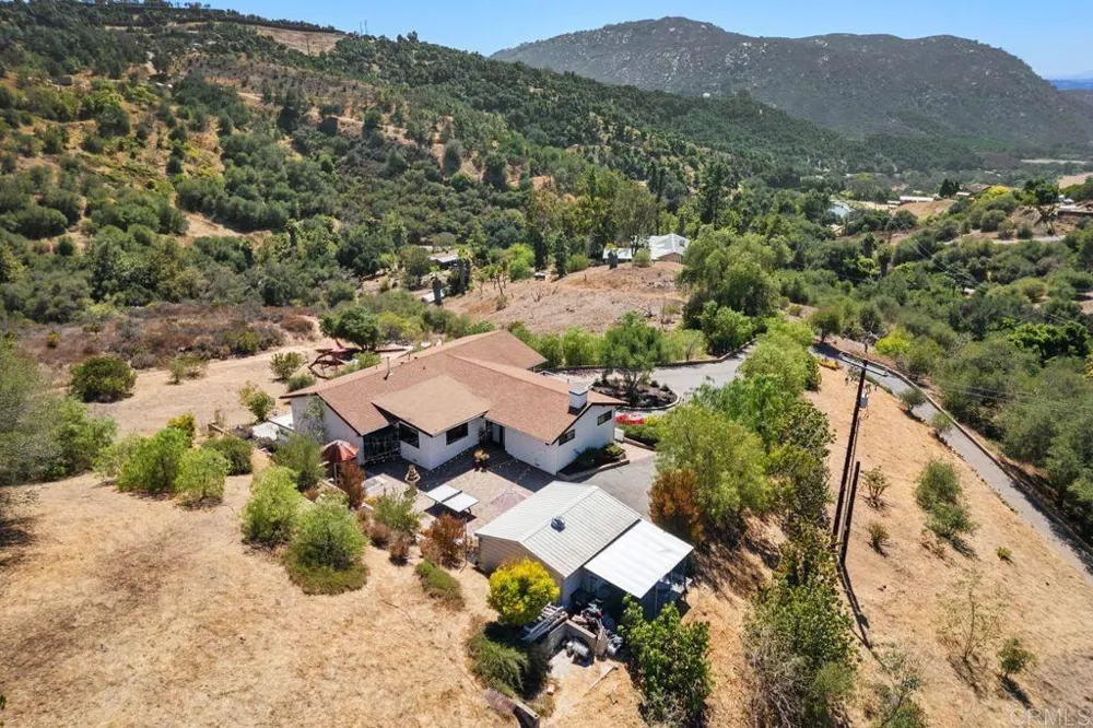 10483 Couser Way Valley Center, CA 92082