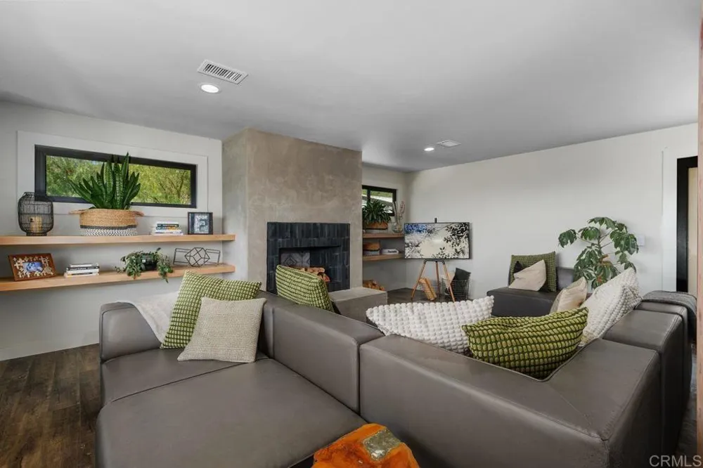 10483 Couser Way Valley Center, CA 92082
