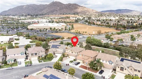 22272 Summer Holly Avenue