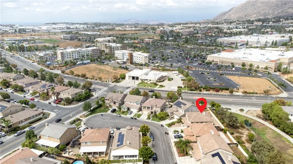 22272 Summer Holly Avenue Moreno Valley, CA 92553