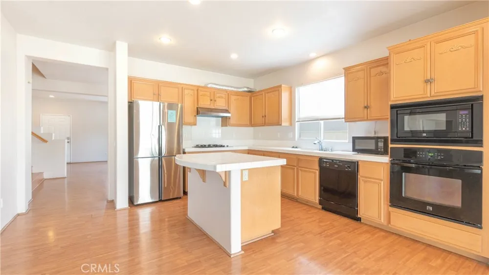 22272 Summer Holly Avenue Moreno Valley, CA 92553