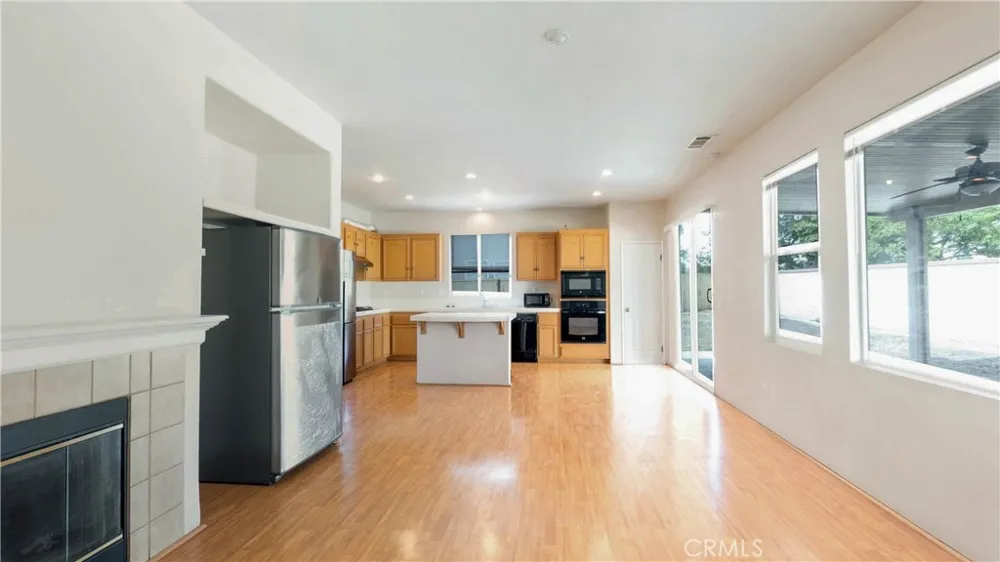 22272 Summer Holly Avenue Moreno Valley, CA 92553