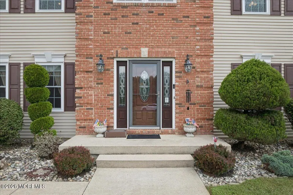 5 Hartnett Way Clarksburg, NJ 08510