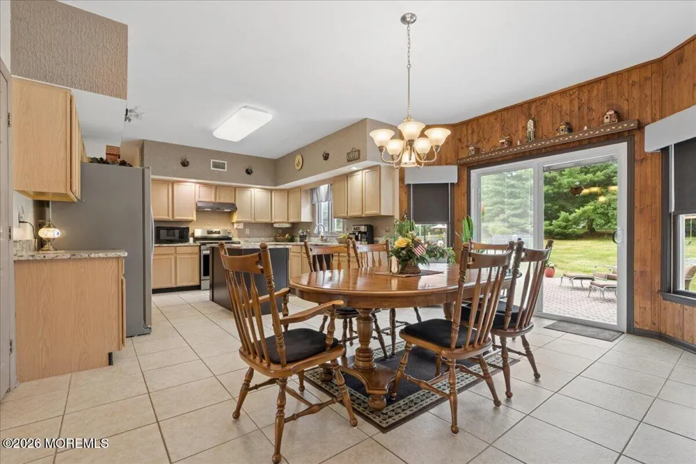 5 Hartnett Way Clarksburg, NJ 08510