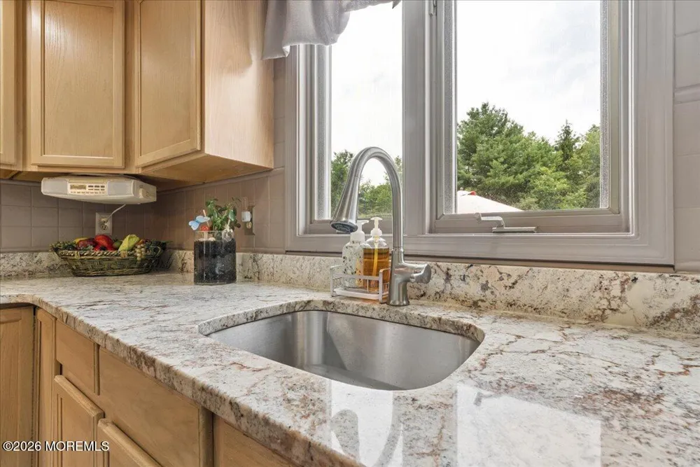 5 Hartnett Way Clarksburg, NJ 08510