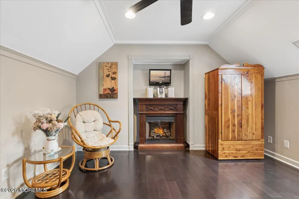 5 Hartnett Way Clarksburg, NJ 08510