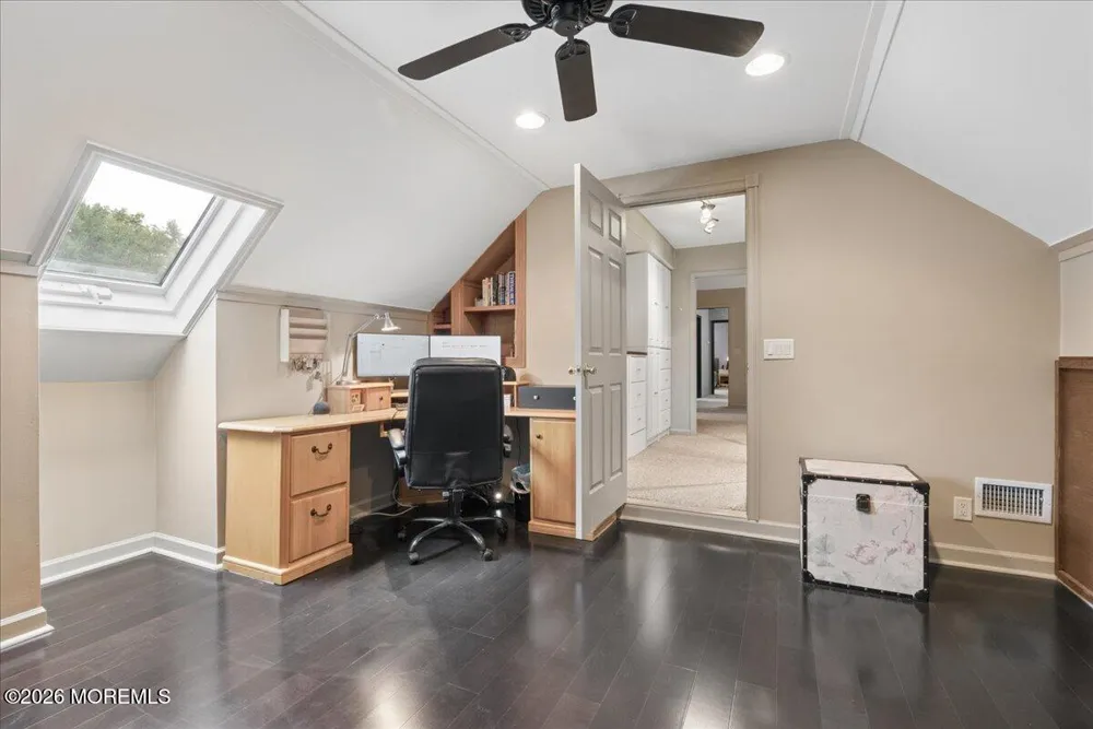 5 Hartnett Way Clarksburg, NJ 08510
