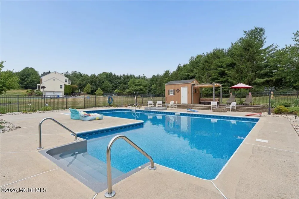 5 Hartnett Way Clarksburg, NJ 08510
