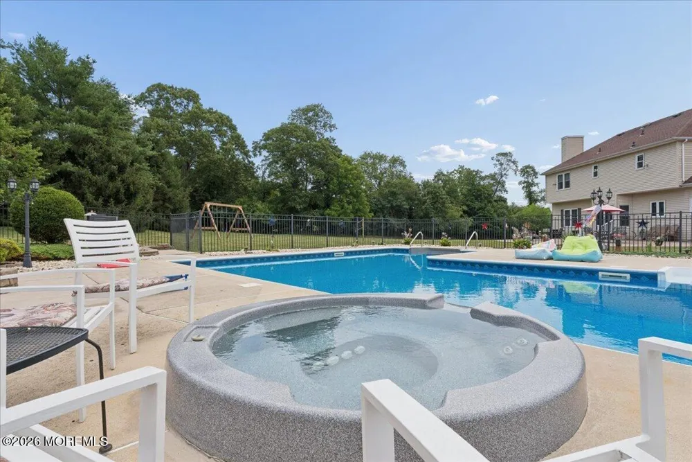 5 Hartnett Way Clarksburg, NJ 08510