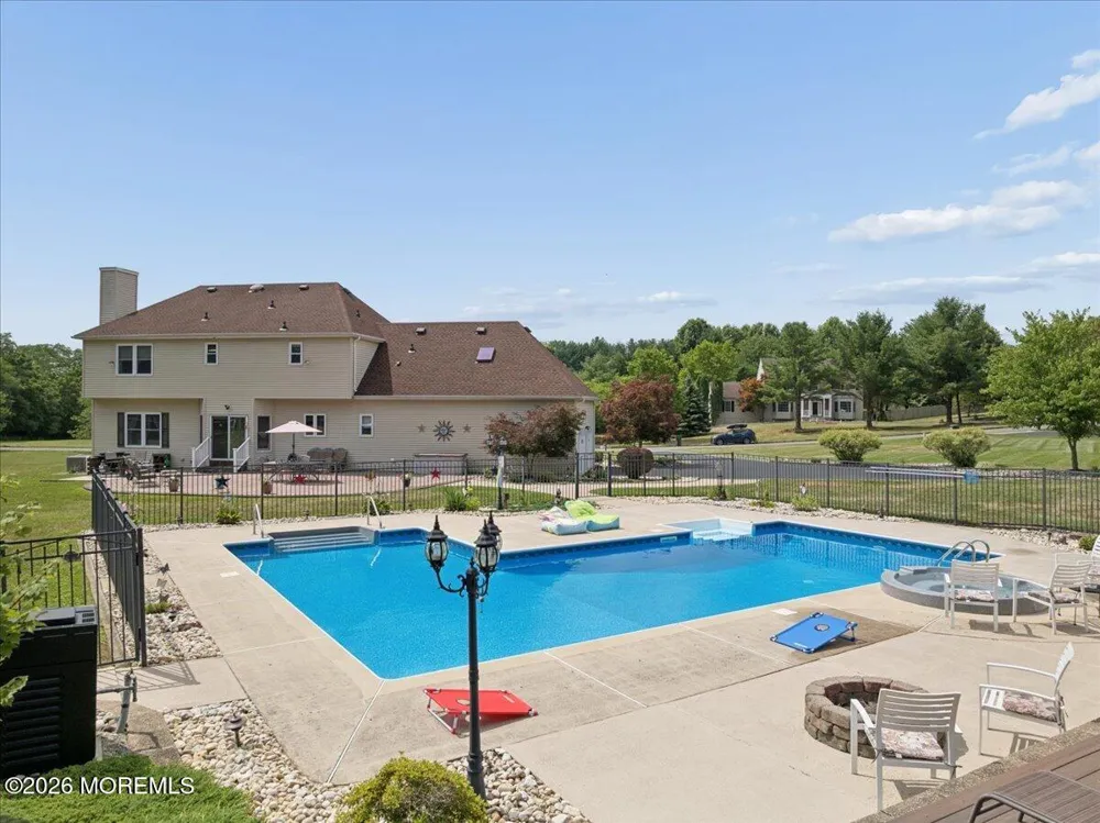 5 Hartnett Way Clarksburg, NJ 08510