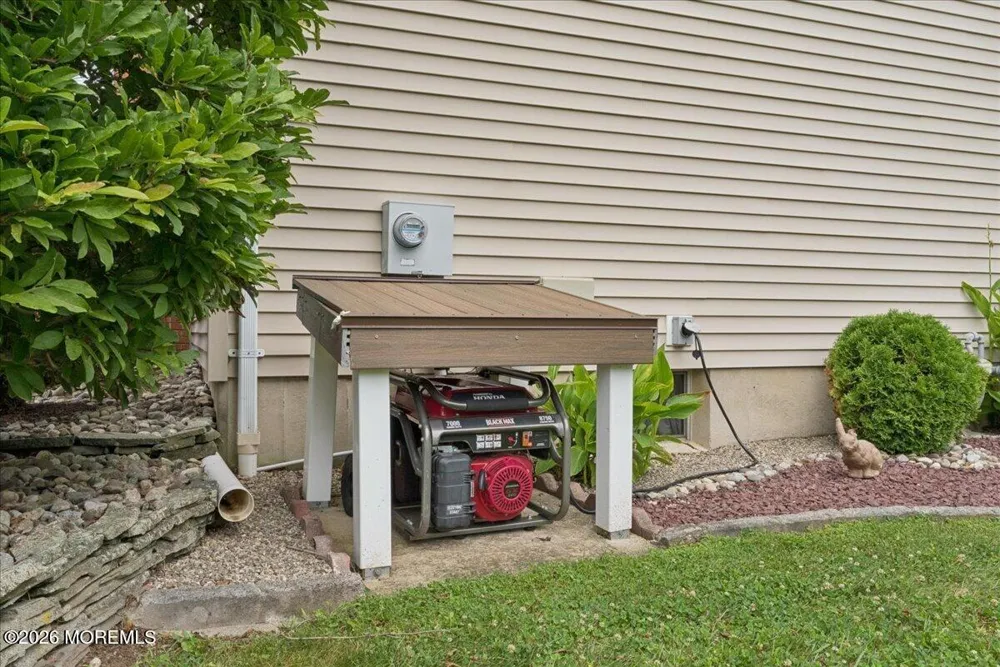 5 Hartnett Way Clarksburg, NJ 08510
