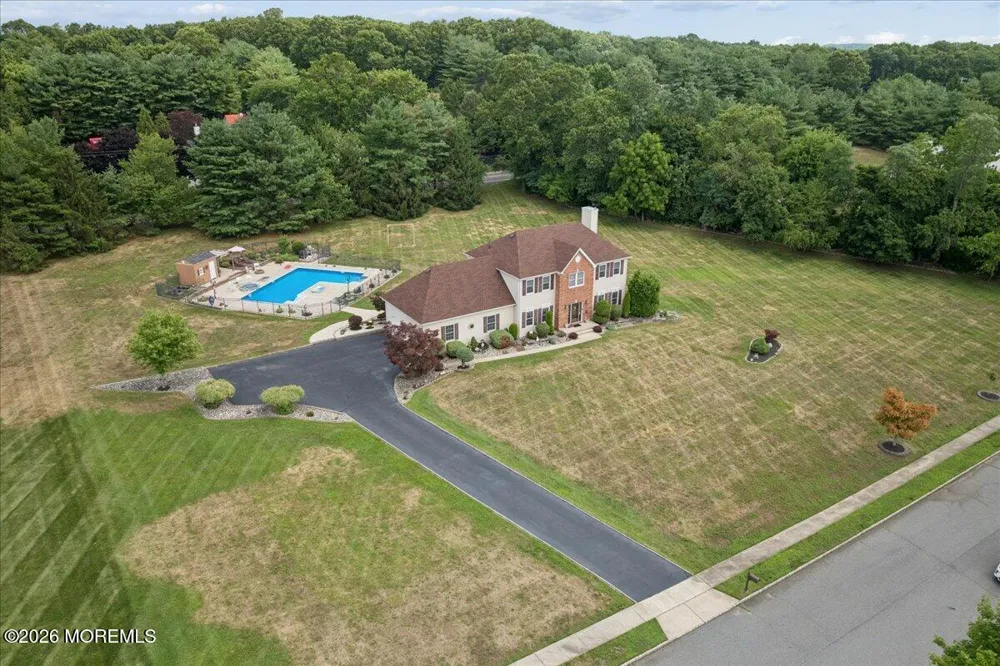 5 Hartnett Way Clarksburg, NJ 08510
