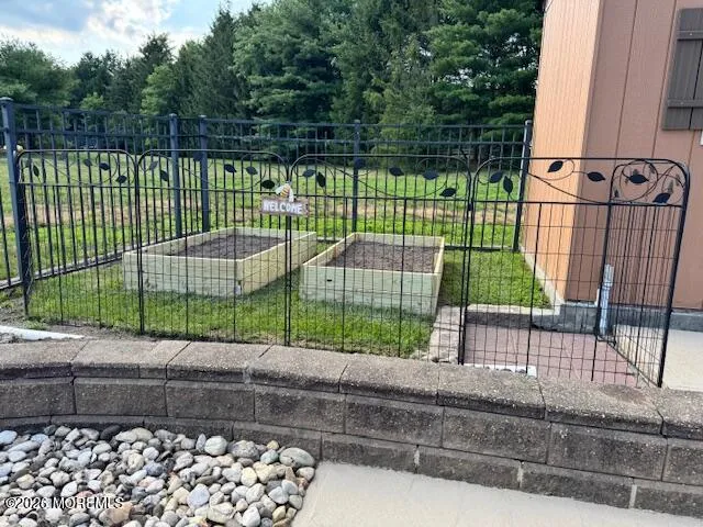 5 Hartnett Way Clarksburg, NJ 08510