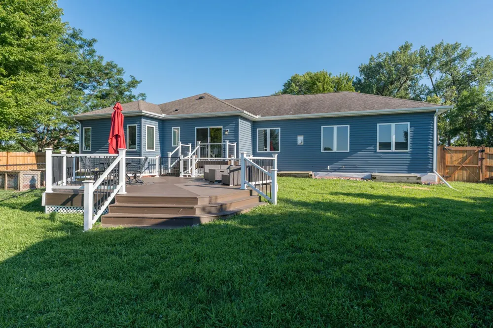 301 7th Street NW New Richland, MN 56072