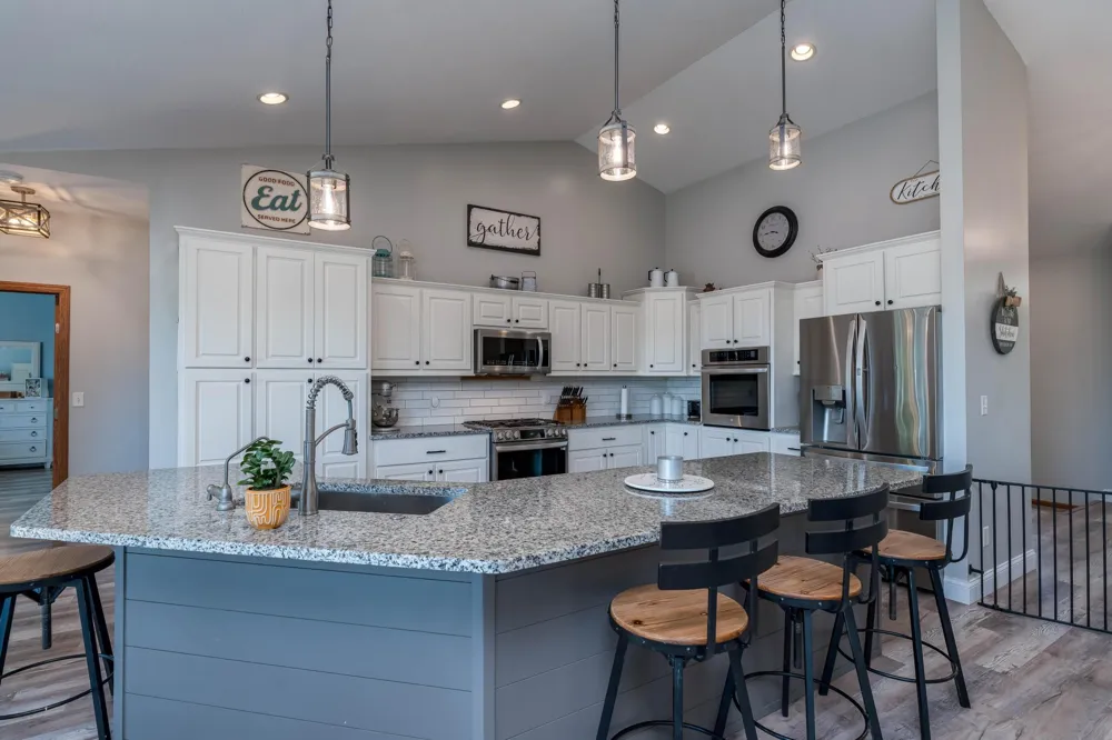 301 7th Street NW New Richland, MN 56072
