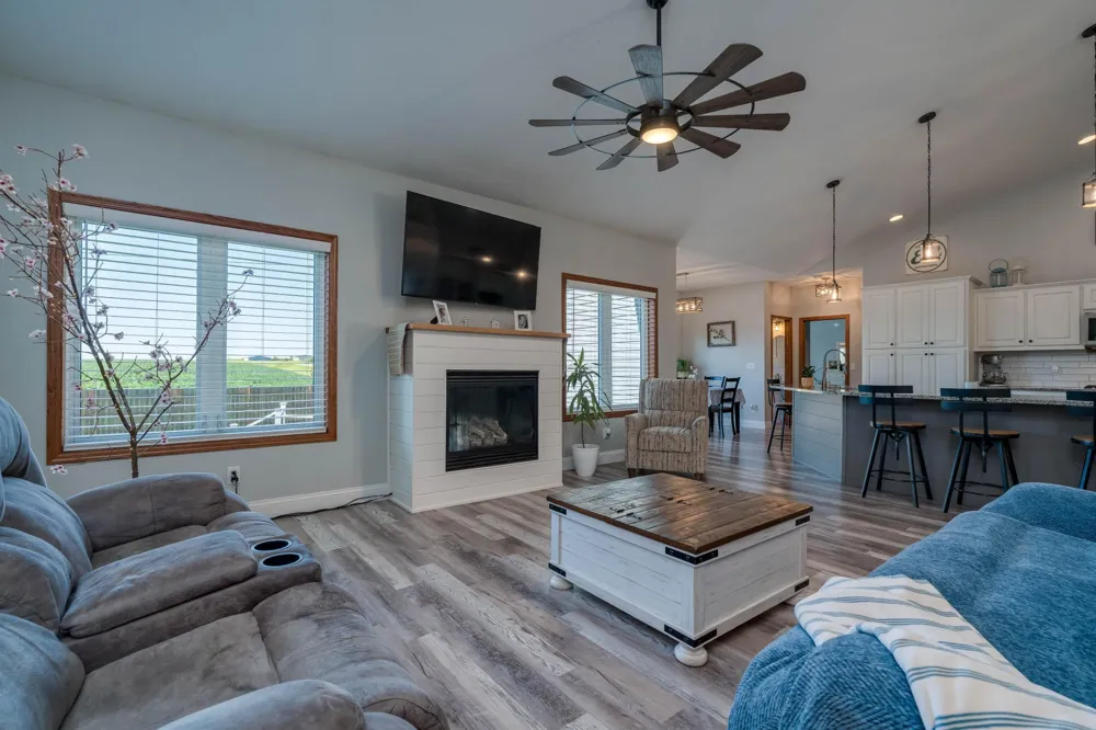 301 7th Street NW New Richland, MN 56072
