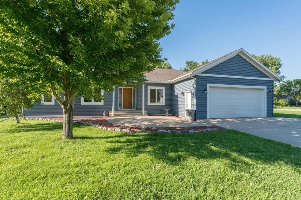 301 7th Street NW New Richland, MN 56072