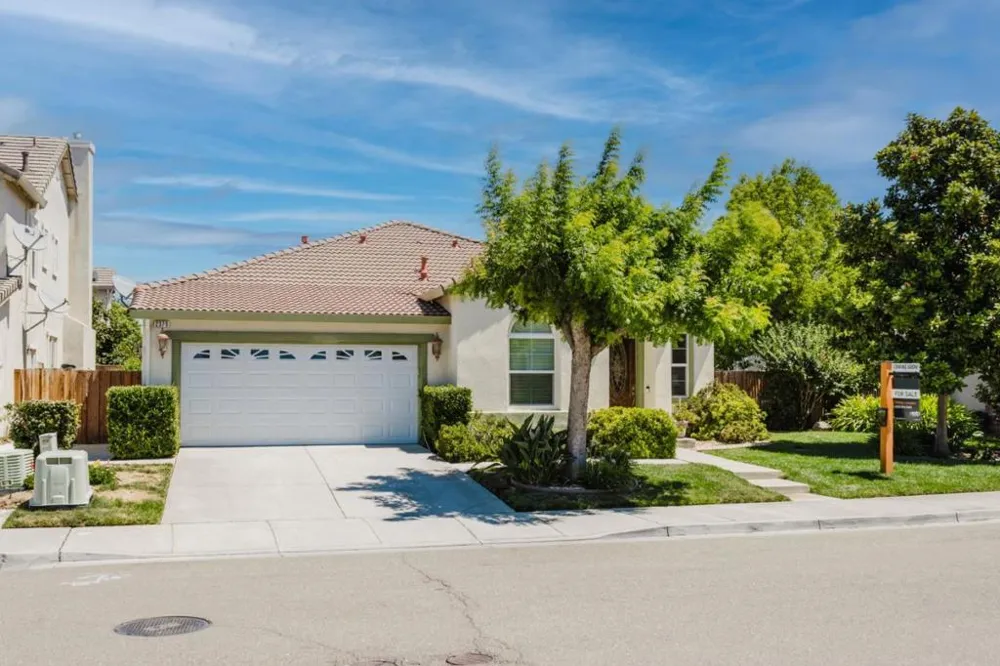2379 Gaines Lane Tracy, CA 95377